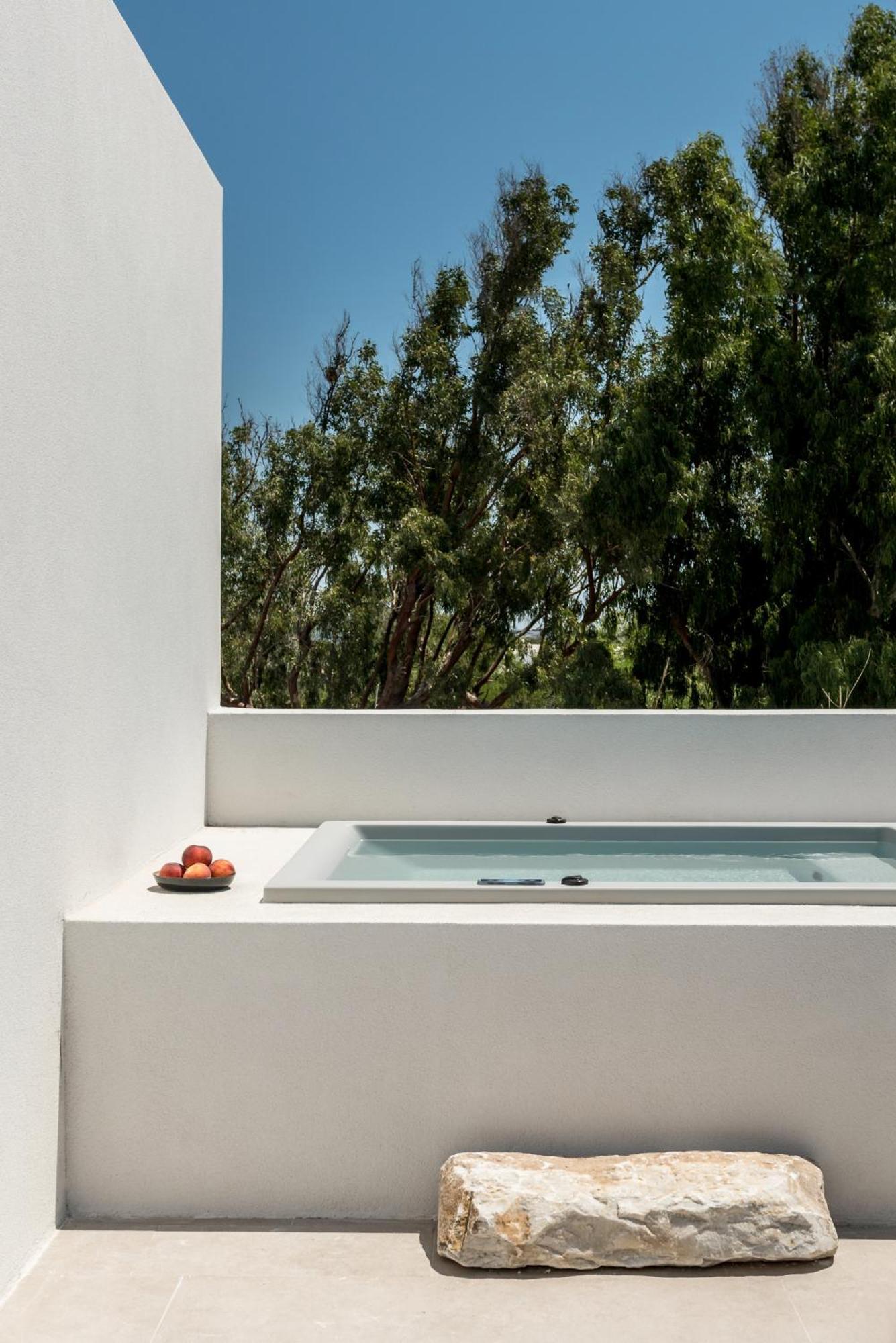 Parilio, A Member Of Design Hotels Науса Екстериор снимка